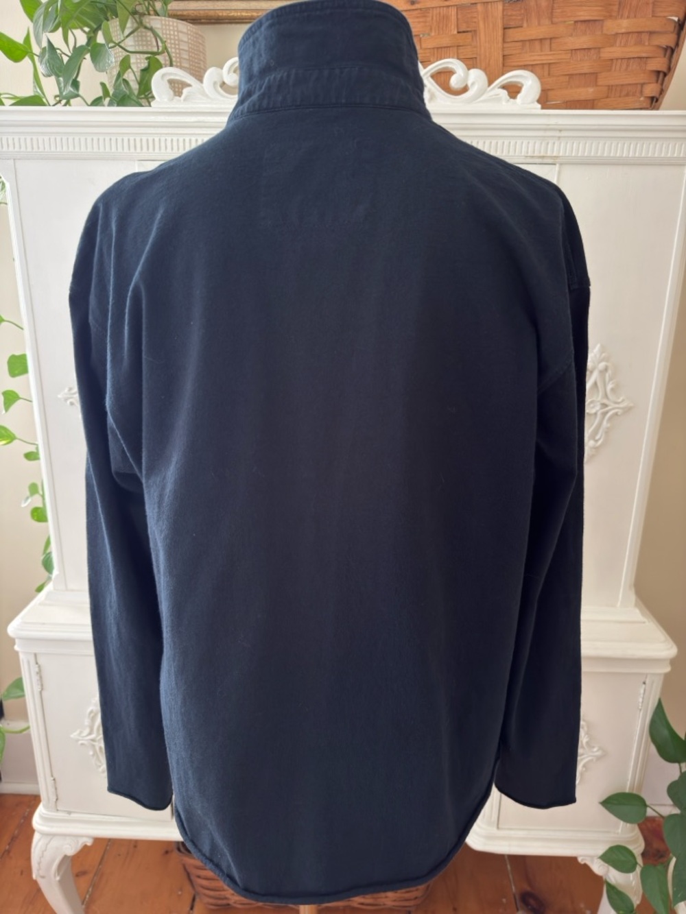 Frank & Eileen Popover Henley Top - Picture 6 of 10